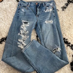 American Eagle High Rise Mom Jean